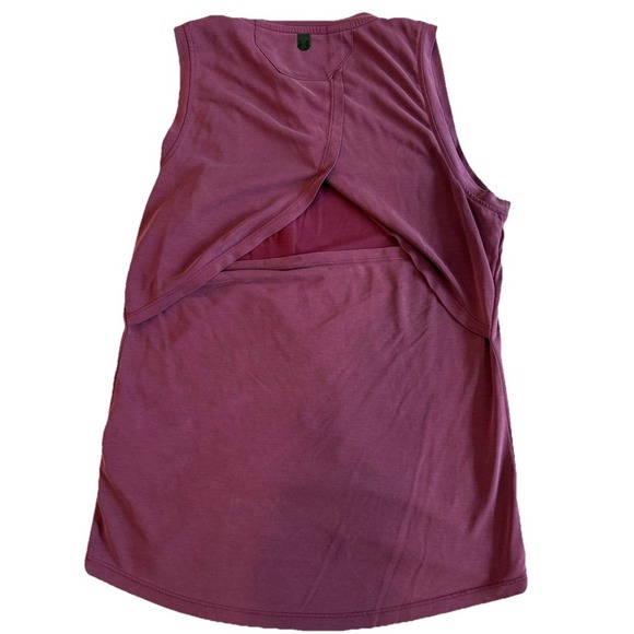 Under Armour Unstoppable Muscle Tank Top Women XS Purple Graphic Open Back Gym - Picture 8 of 10